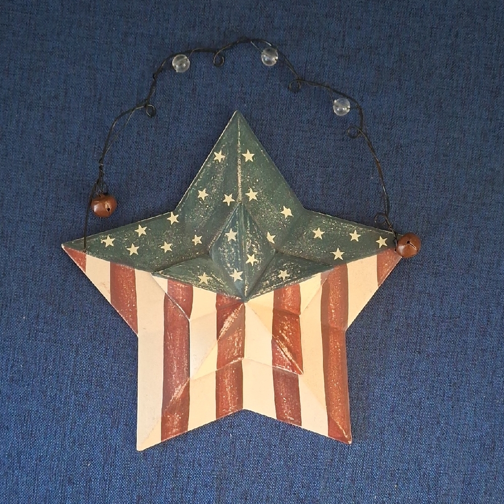 Patriotic Star Wall Hanging 8 1/2"